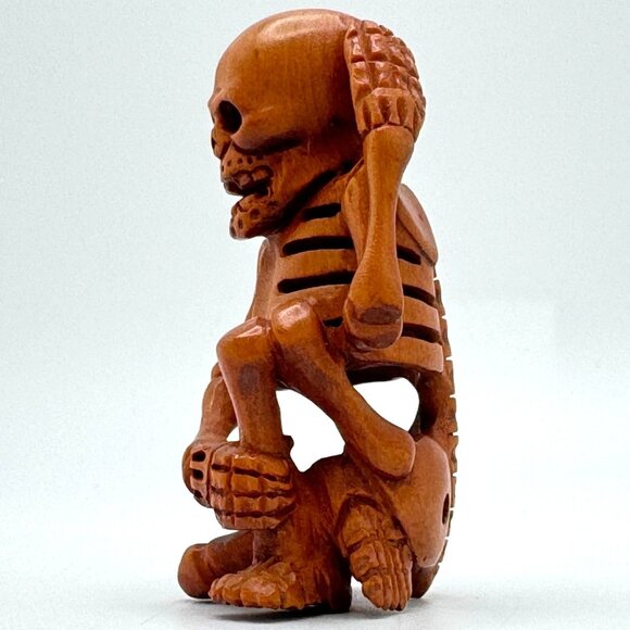 Netsuke Large Skeleton Hand on Head Hardwood Carved Sculpture Japanese Vintage 2 - Picture 8 of 8